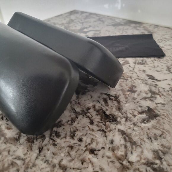 Puma sunglasses case Black.‎ - Picture 4 of 6